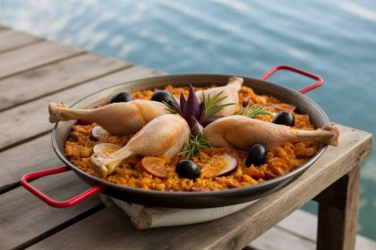 Quel vin rouge avec paella poulet fruits mer : trouver l’équilibre entre mer et terre